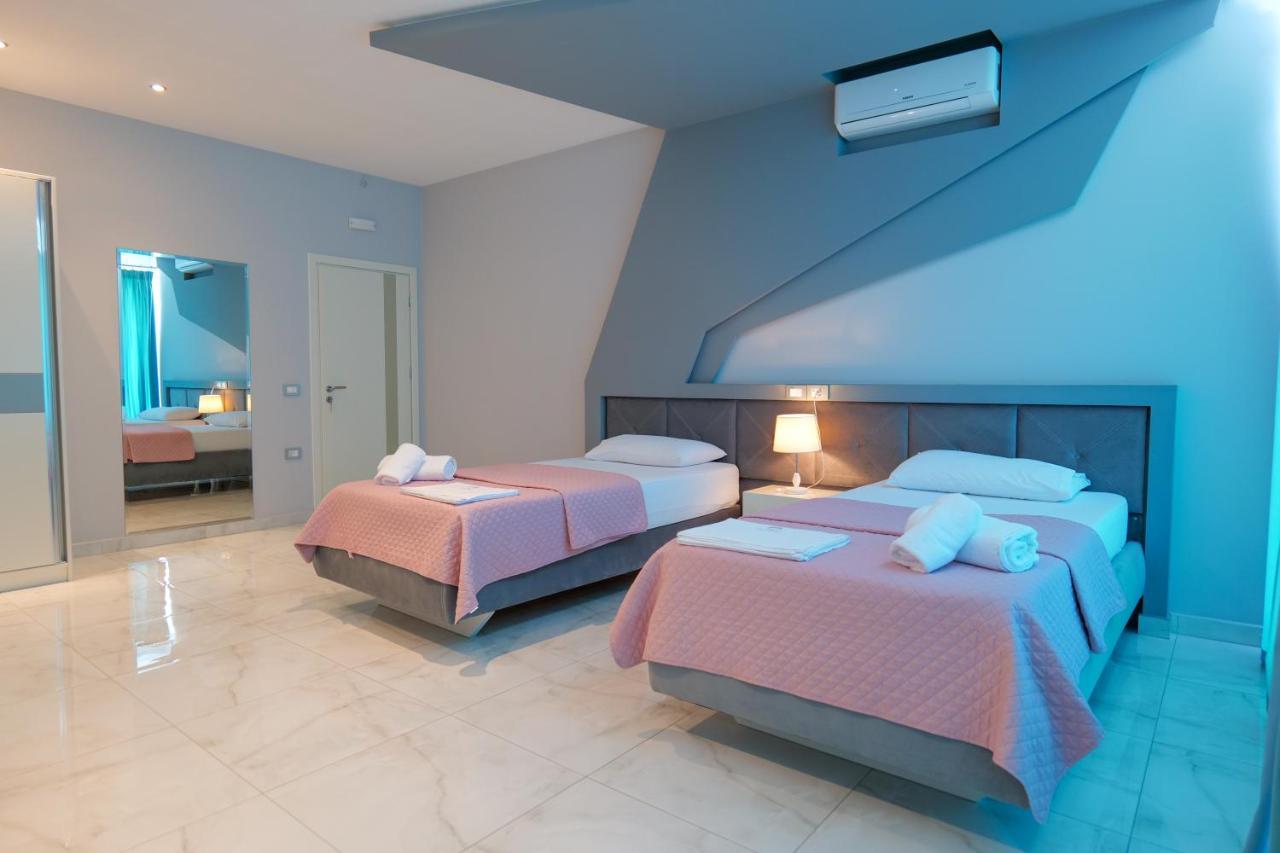 Oceanic Overview Suites Saranda Extérieur photo