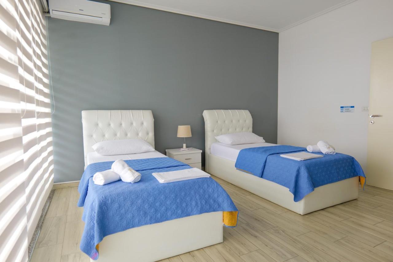 Oceanic Overview Suites Saranda Extérieur photo